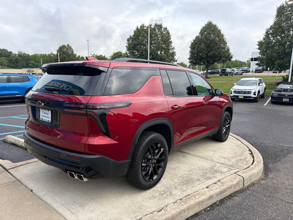 Certified 2025 Chevrolet Traverse LT w/ Midnight/Sport Edition FWD video 3