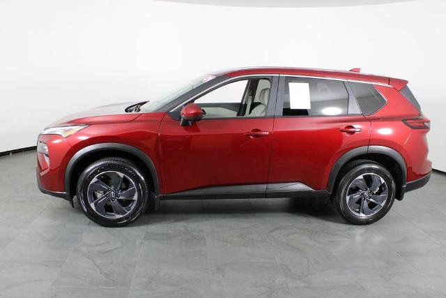 Certified 2024 Nissan Rogue SV FWD image 14