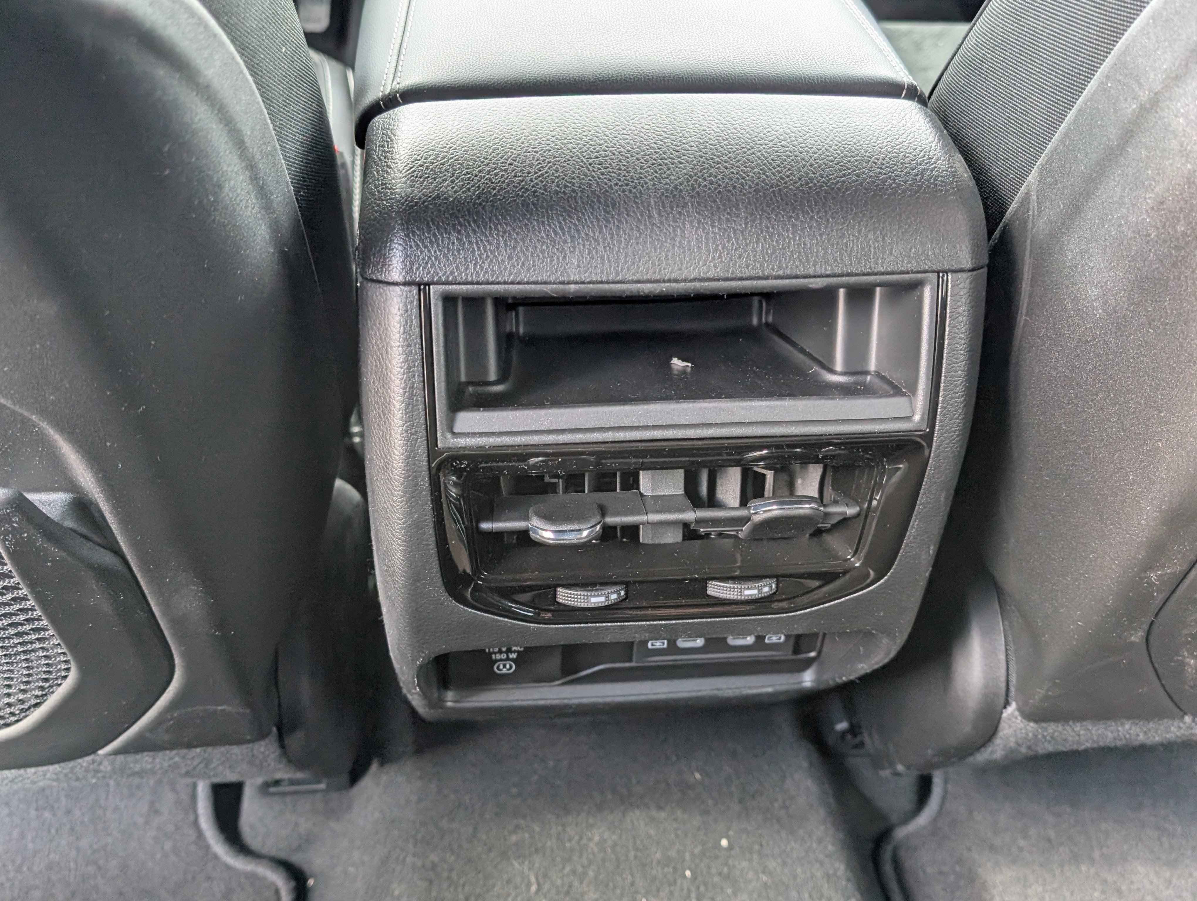 New 2026 Jeep Grand Cherokee Altitude image 15