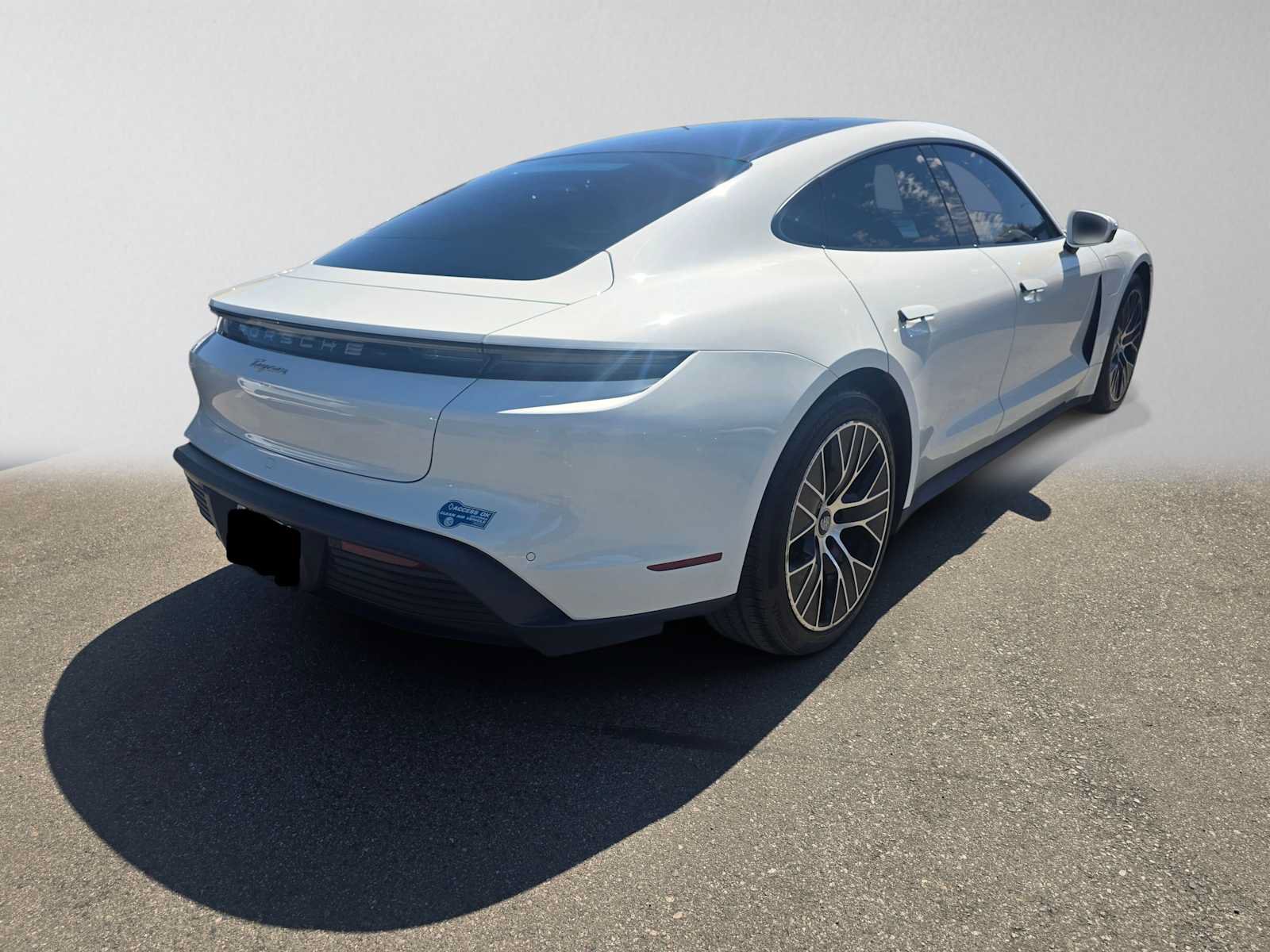 Used 2021 Porsche Taycan RWD image 5