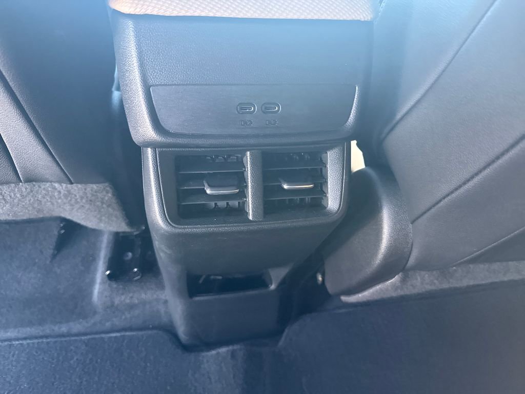 Used 2025 Chevrolet Equinox ACTIV w/ Safety and Technology Package FWD image 30