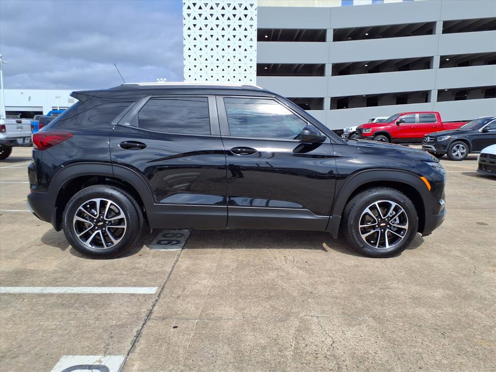 Used 2026 Chevrolet TrailBlazer LT w/ Driver Confidence Package image 28