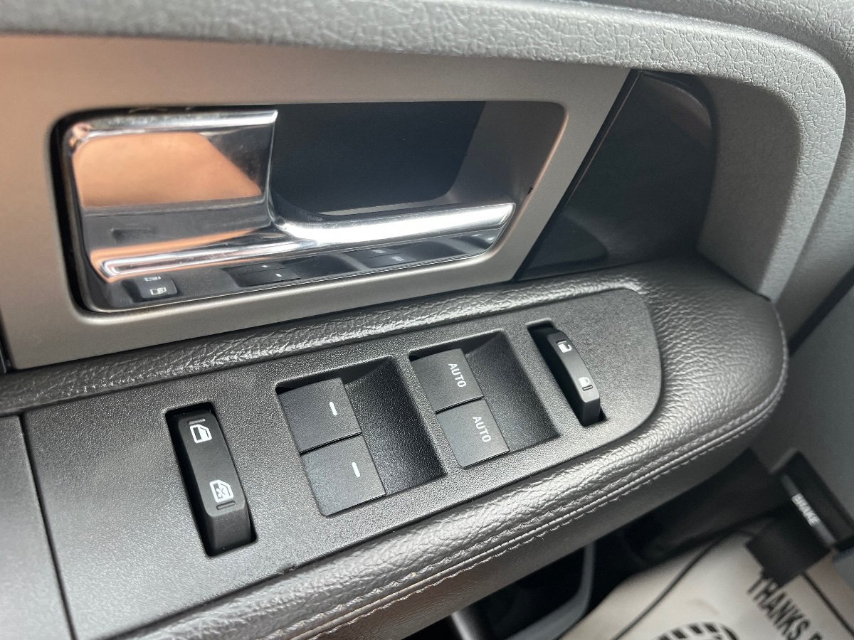 Used 2012 Ford F150 Platinum AWD/4WD image 24