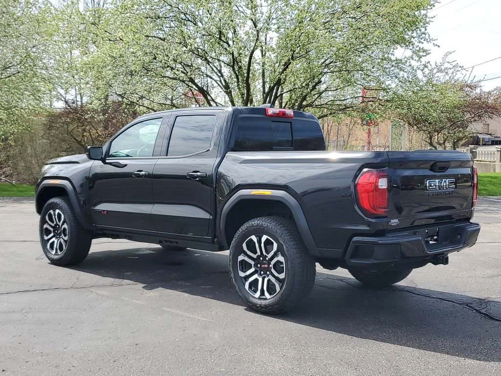 New 2026 GMC Canyon AT4 w/ AT4 Premium Package AWD/4WD image 4