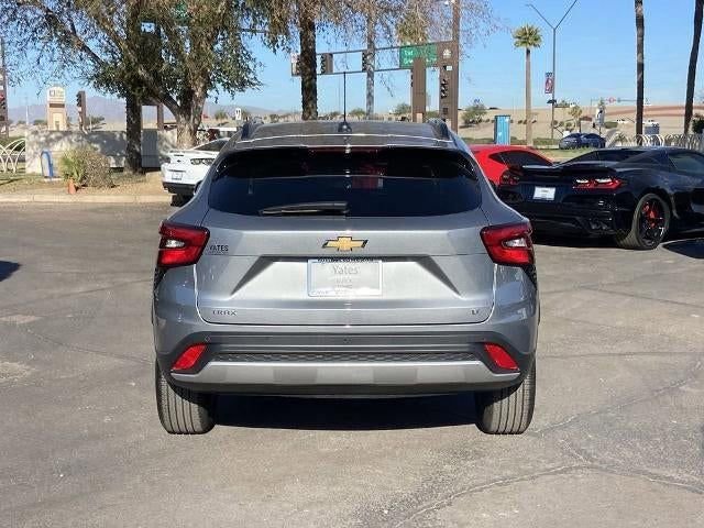 Used 2025 Chevrolet Trax LT w/ Driver Confidence Package FWD image 5