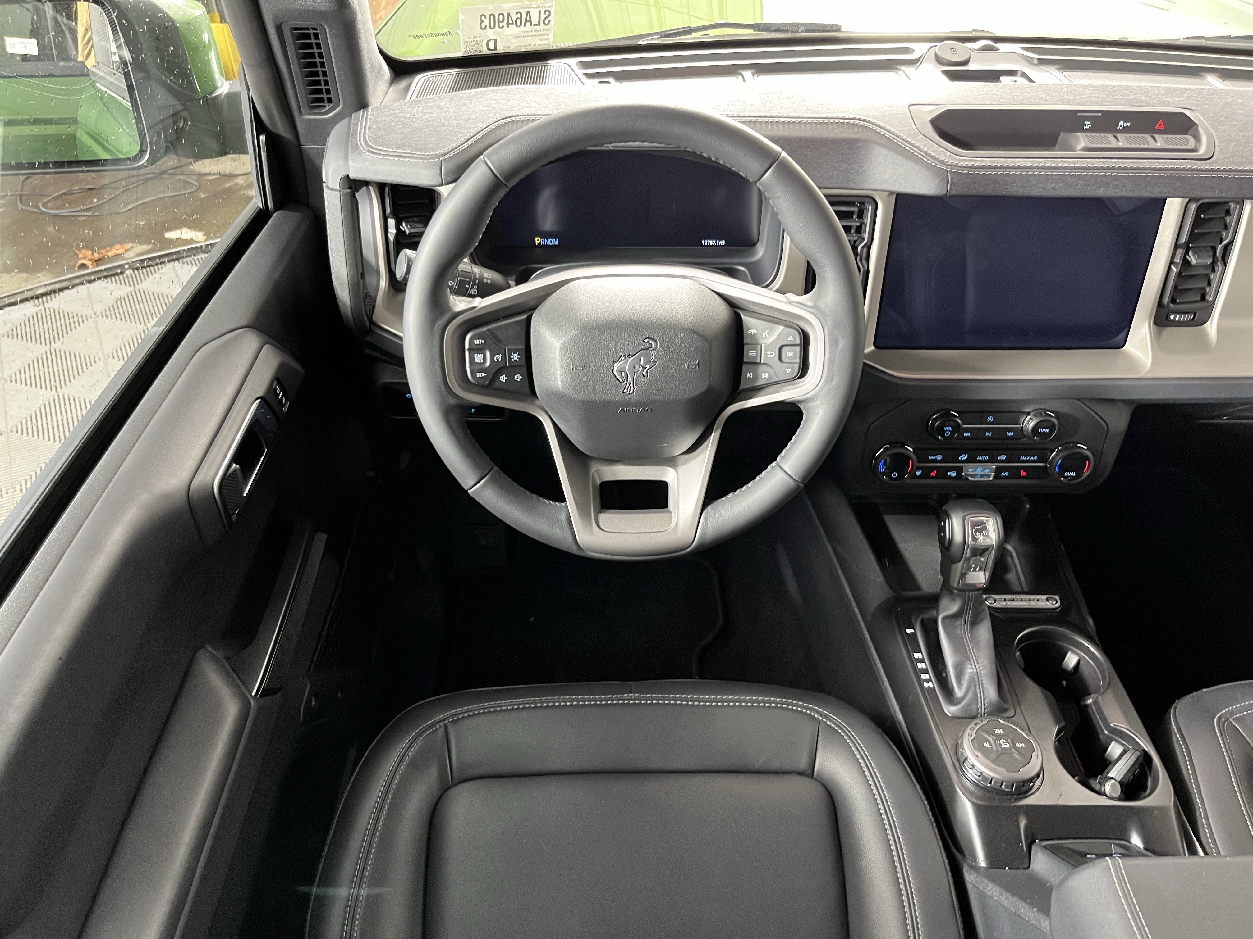 Used 2025 Ford Bronco Outer Banks image 12