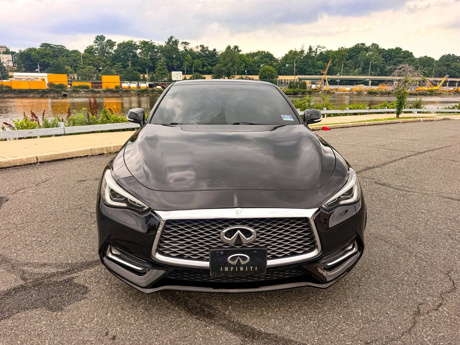 Used 2018 INFINITI Q60 3.0t Luxe AWD/4WD image 3