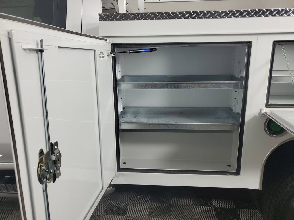 New 2026 Chevrolet Silverado 3500 LT w/ Convenience Package image 11