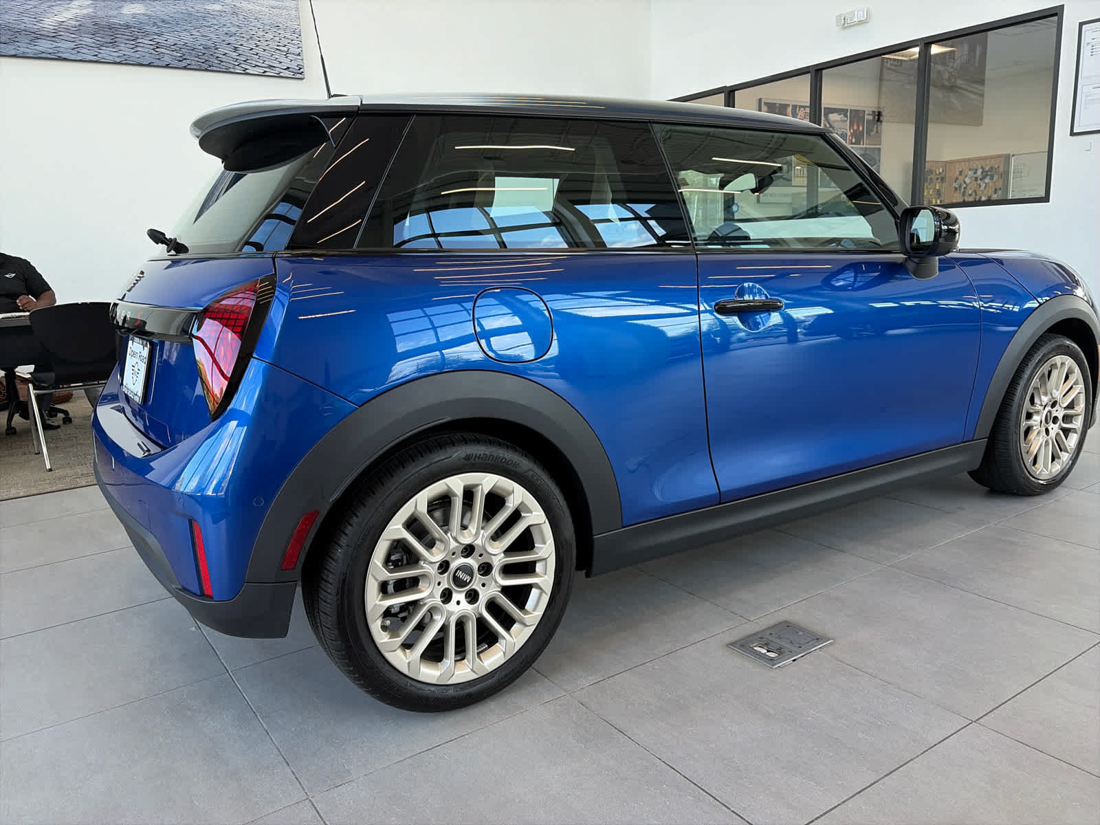 Used 2025 MINI Cooper S FWD image 6