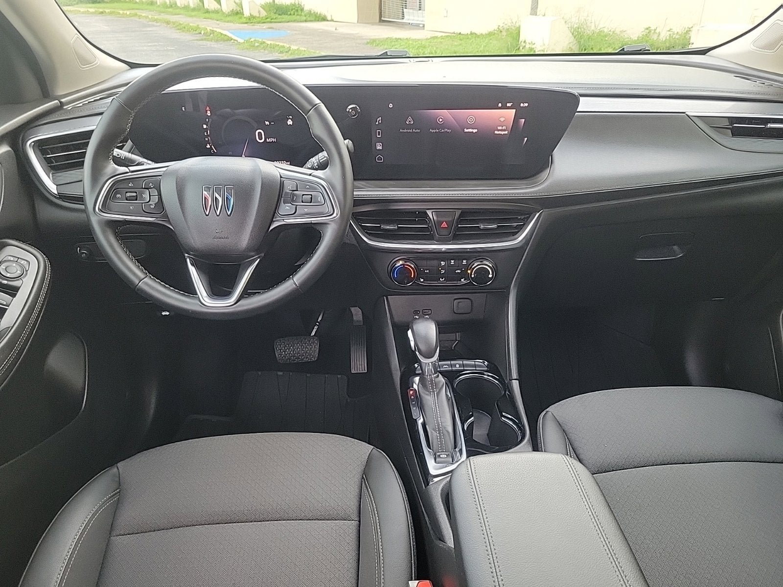 Certified 2024 Buick Encore GX Preferred w/ Comfort Package AWD/4WD image 18