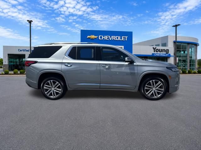 Used 2024 Chevrolet Traverse High Country w/ LPO, Floor Liner Package AWD/4WD image 8
