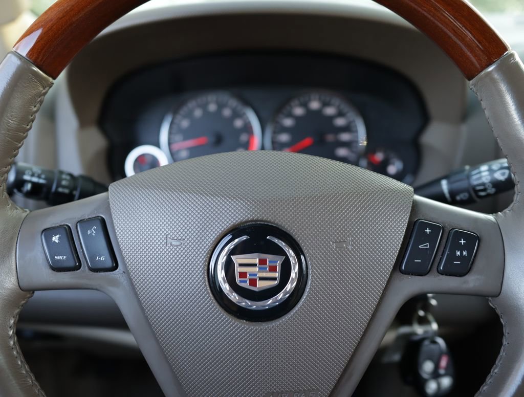 Used 2006 Cadillac SRX w/ Seating Package AWD/4WD image 11