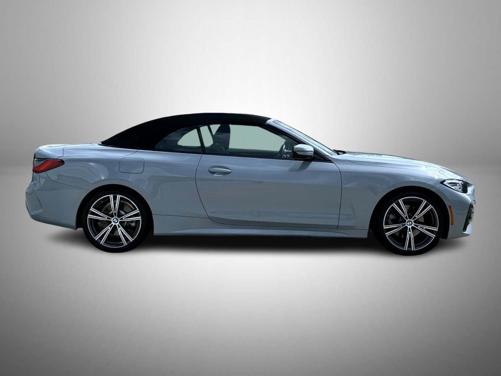 Used 2023 BMW 430i xDrive Convertible w/ M Sport Package AWD/4WD image 4