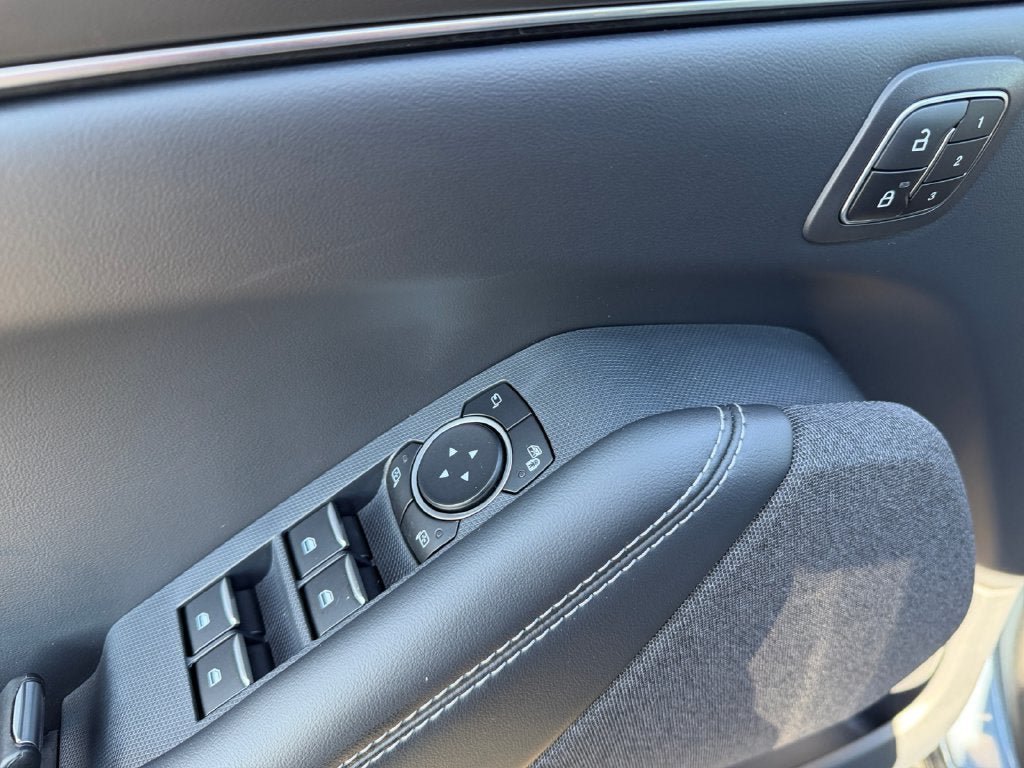 Used 2023 Ford Mustang Mach-E Premium AWD/4WD image 21
