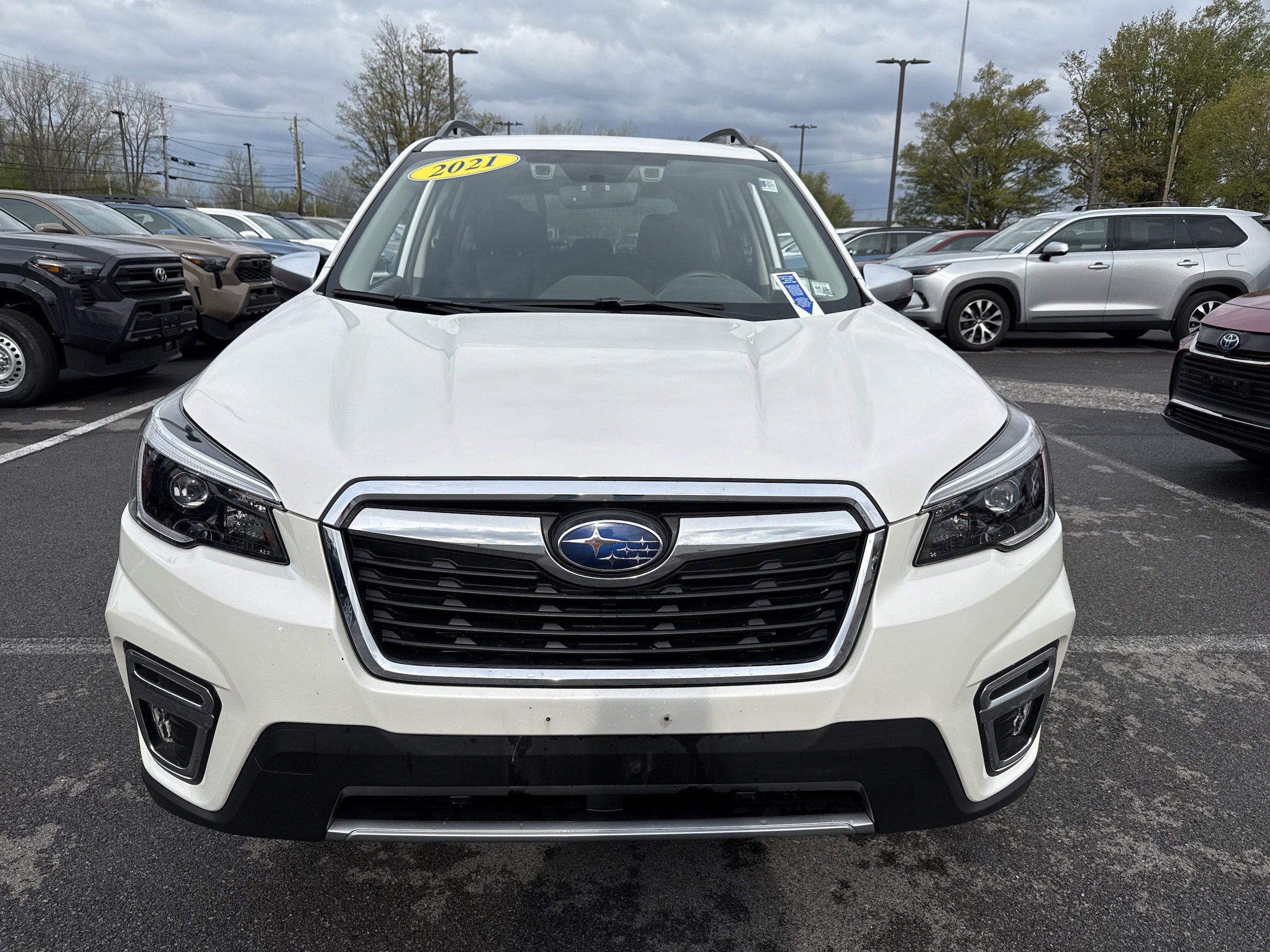 Used 2021 Subaru Forester Touring AWD/4WD image 2