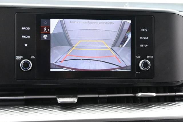 Used 2024 Kia Carnival LX FWD image 24