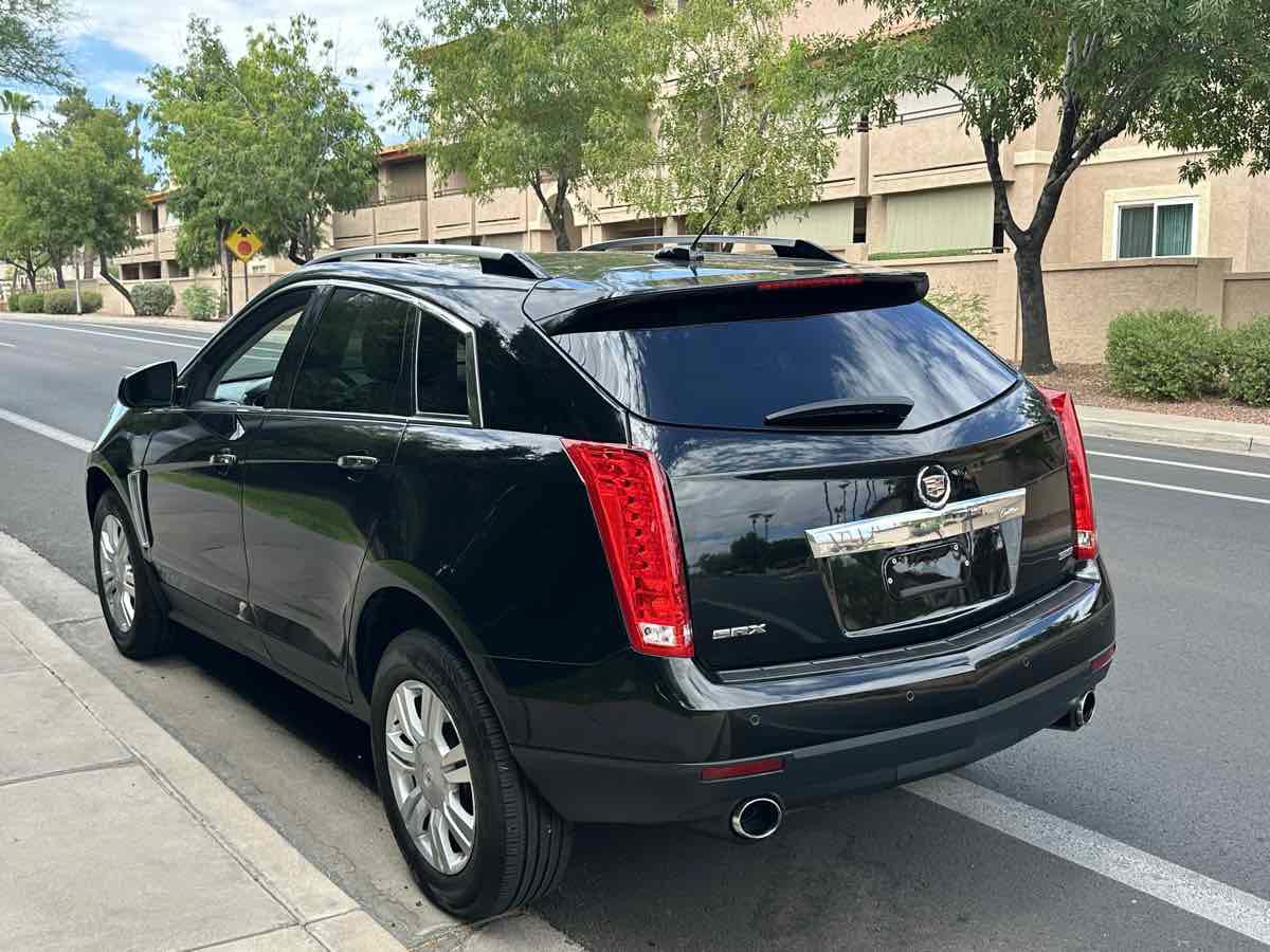 Used 2016 Cadillac SRX Luxury w/ Driver Awareness Package FWD image 6