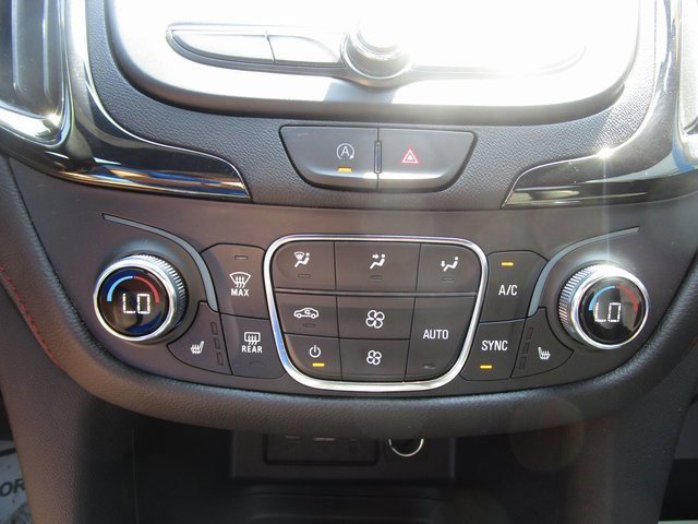 Certified 2023 Chevrolet Equinox RS w/ LPO, Floor Liner Package image 26