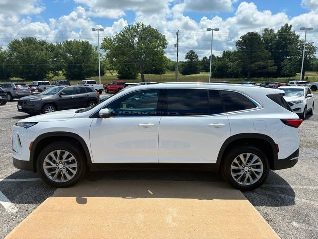 Used 2025 Buick Enclave Preferred FWD image 9