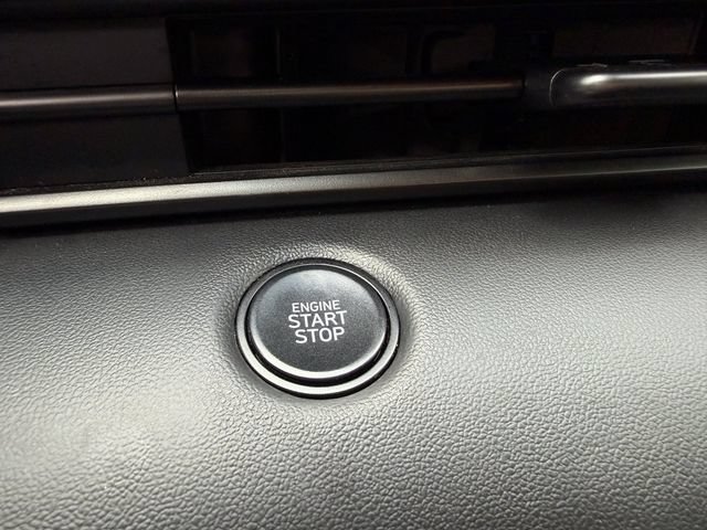 Used 2025 Hyundai Elantra Sport FWD image 20