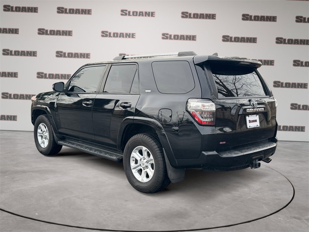 Used 2019 Toyota 4Runner SR5 image 3