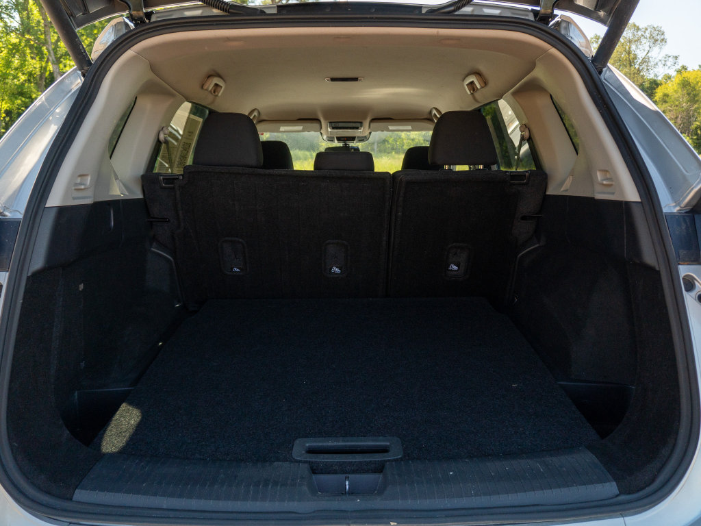 Used 2025 Nissan Rogue SV FWD image 16