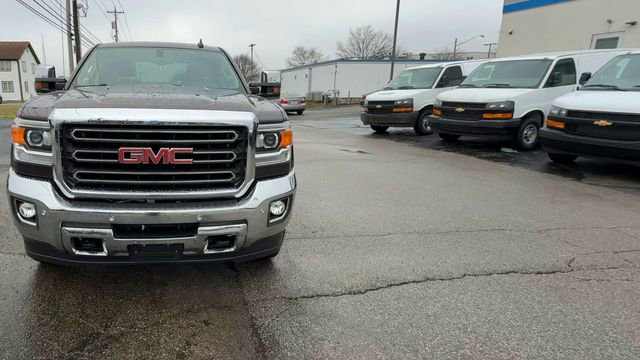 Used 2016 GMC Sierra 2500 SLT w/ Duramax Plus Package image 3