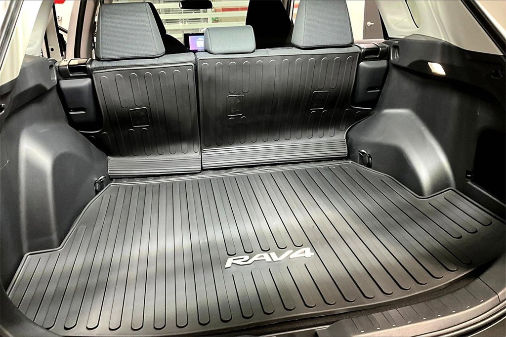 New 2025 Toyota RAV4 LE image 7