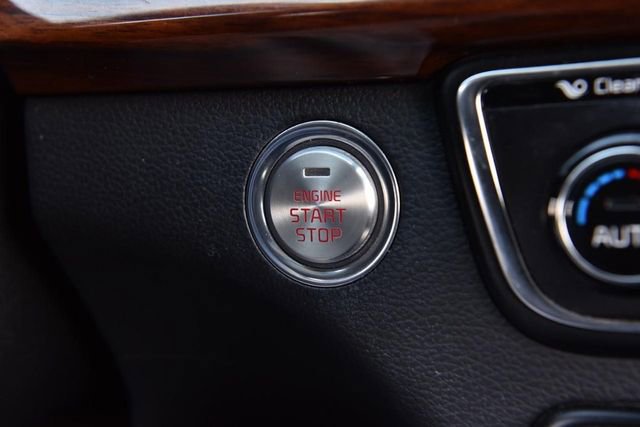 Used 2019 Kia Cadenza Technology image 15