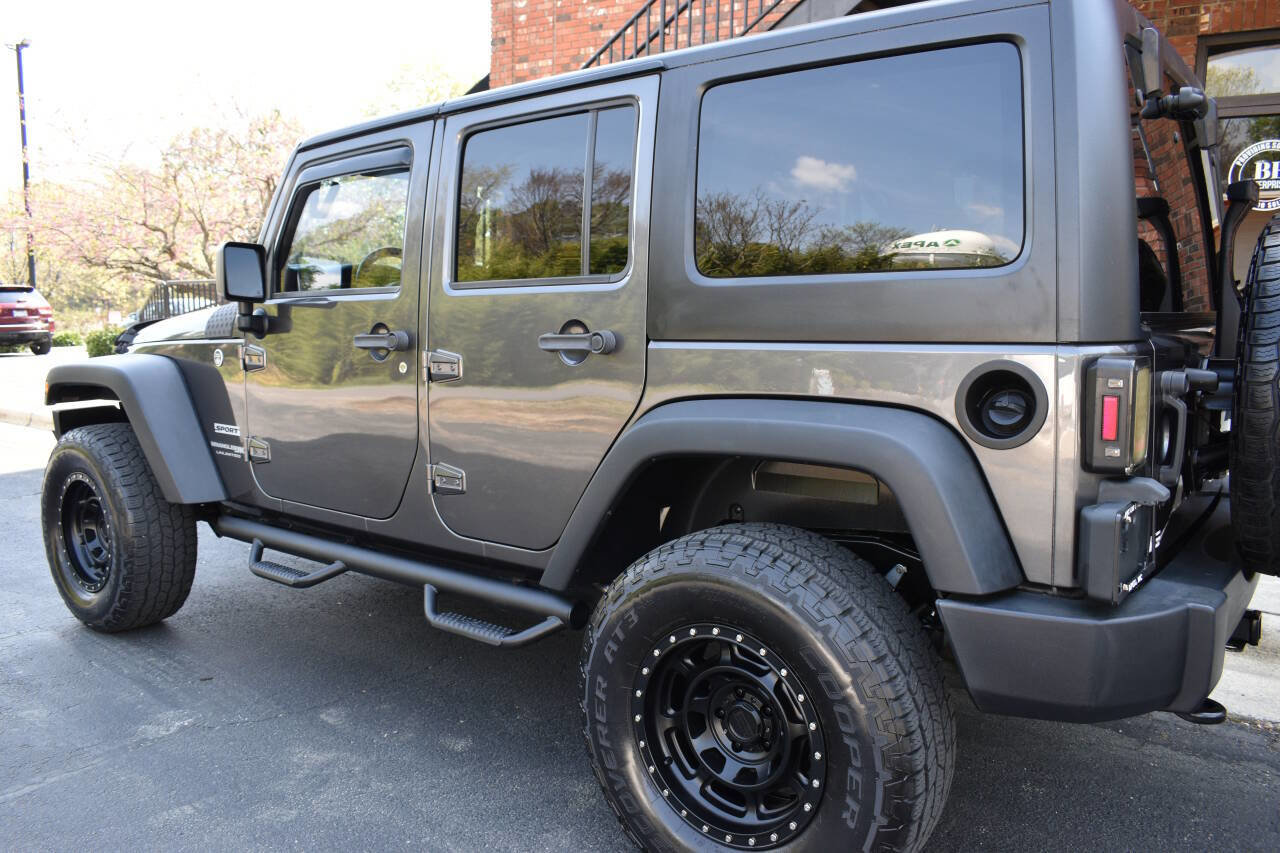 Used 2018 Jeep Wrangler Unlimited Sport S image 27