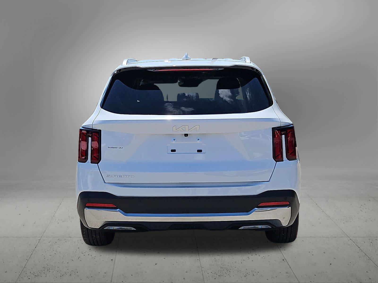 Certified 2025 Kia Sorento S FWD image 5