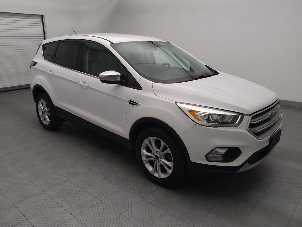 Used 2017 Ford Escape SE FWD image 11
