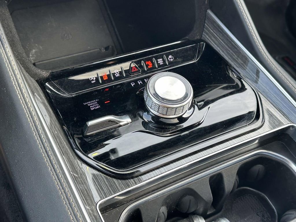 Certified 2022 Jeep Wagoneer Series II w/ Premium Group I image 32