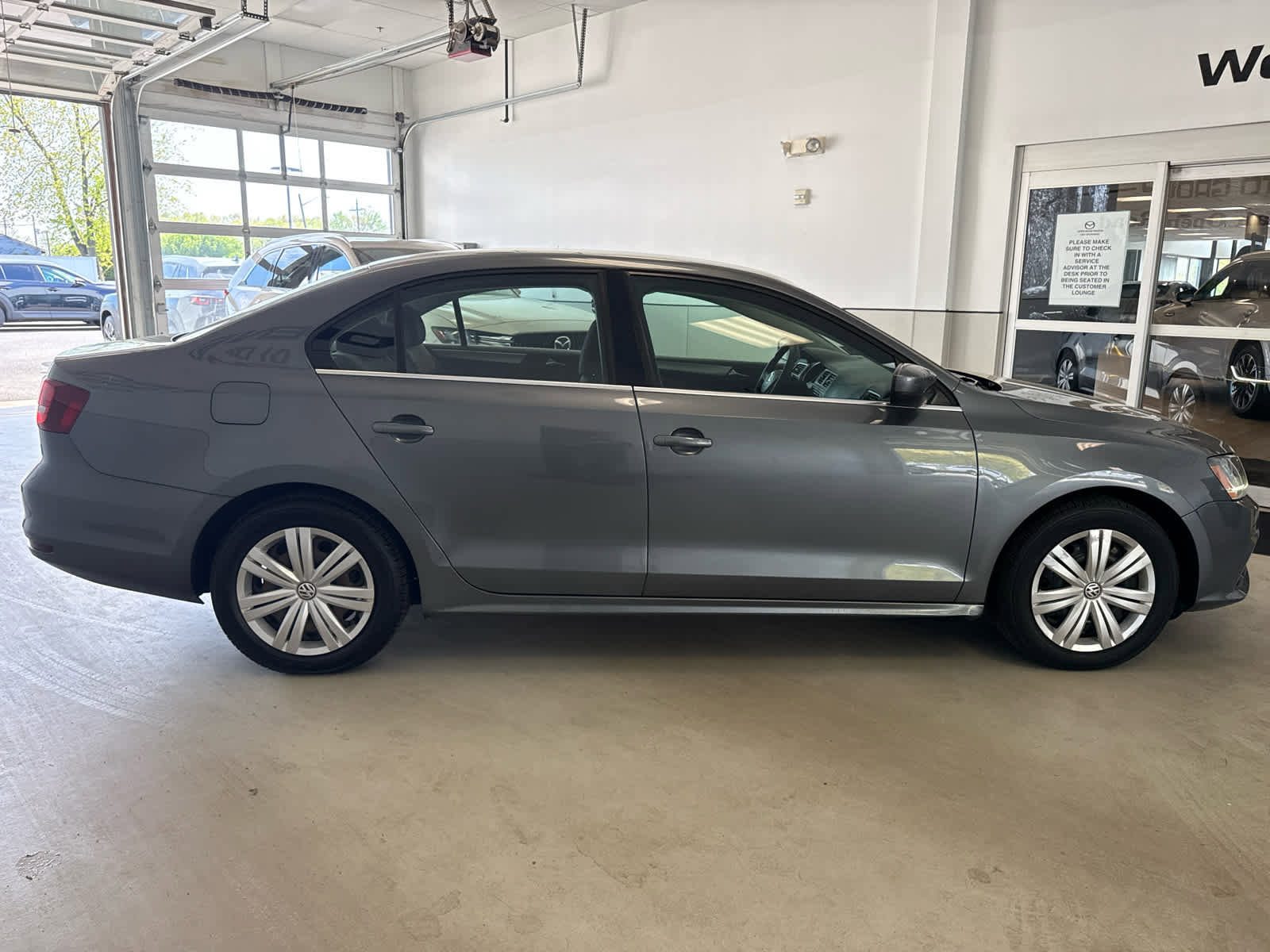Used 2017 Volkswagen Jetta S FWD image 6