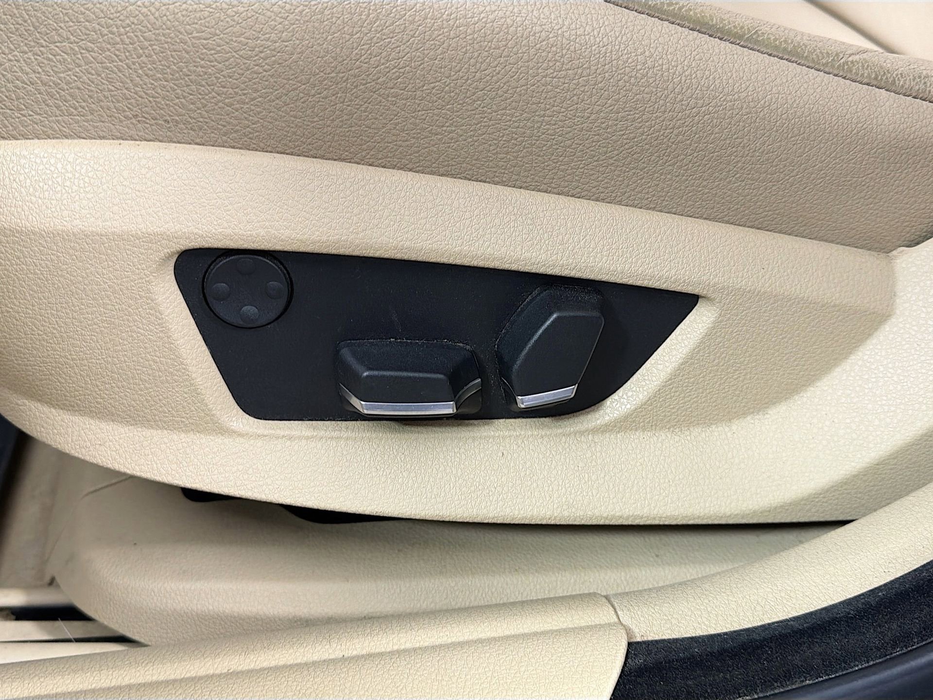 Used 2013 BMW 528i Sedan image 19