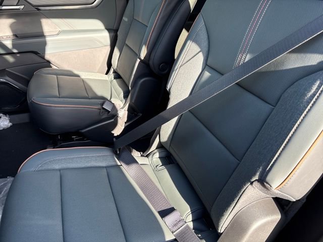 New 2026 GMC Acadia AT4 w/ Luxury Package image 5