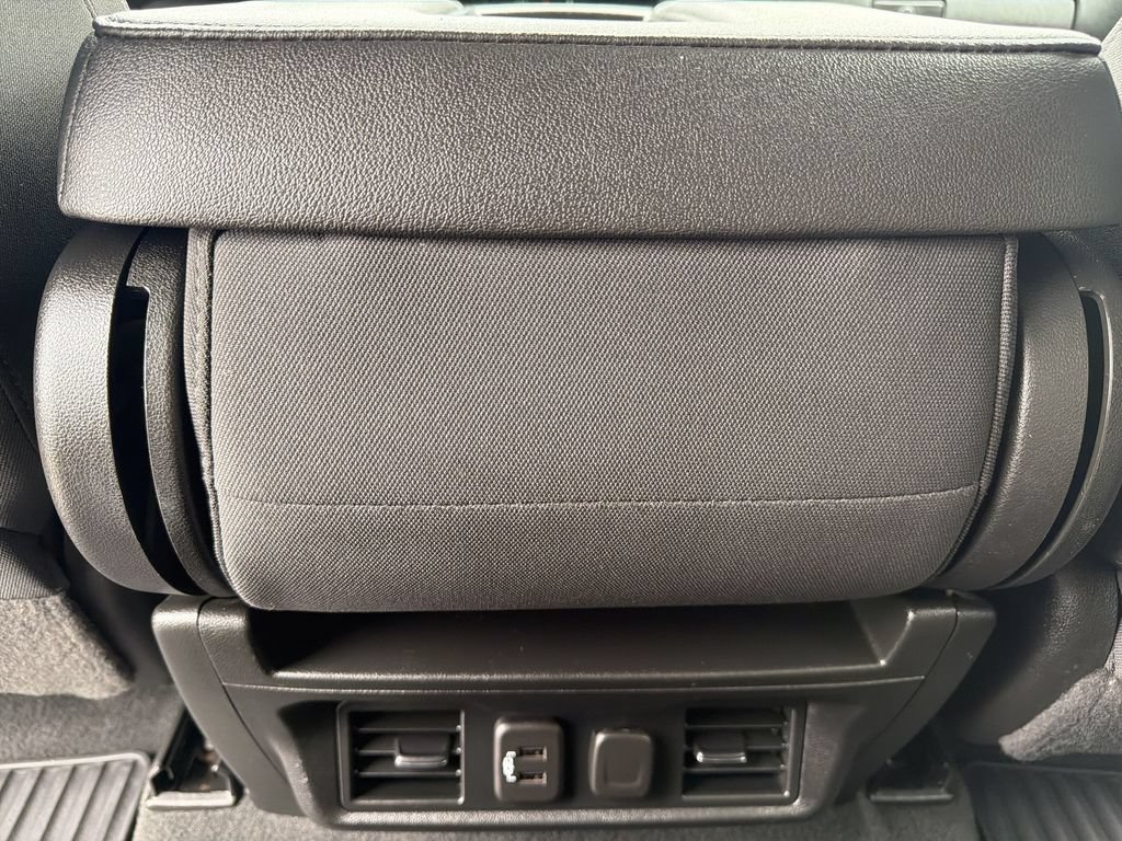 Used 2022 GMC Sierra 3500 SLE w/ SLE Convenience Package AWD/4WD image 21