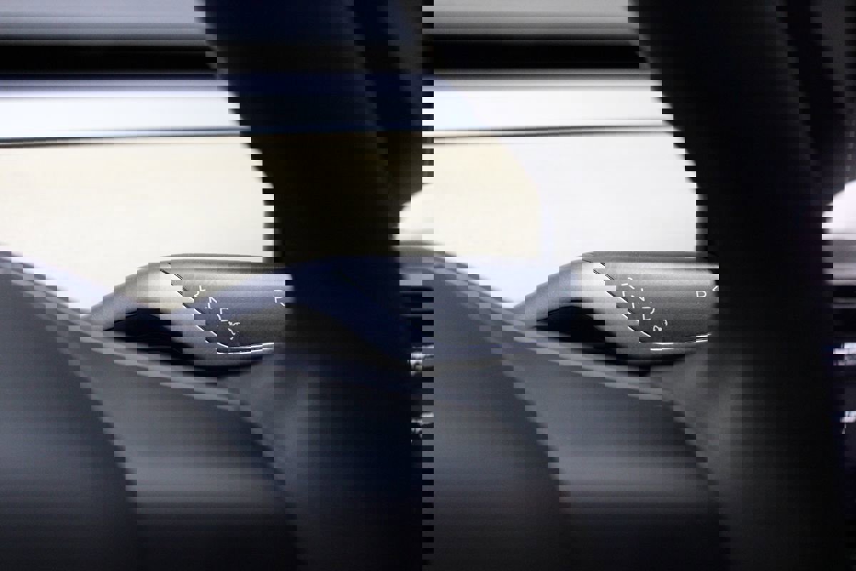 Used 2023 Tesla Model Y Long Range image 34