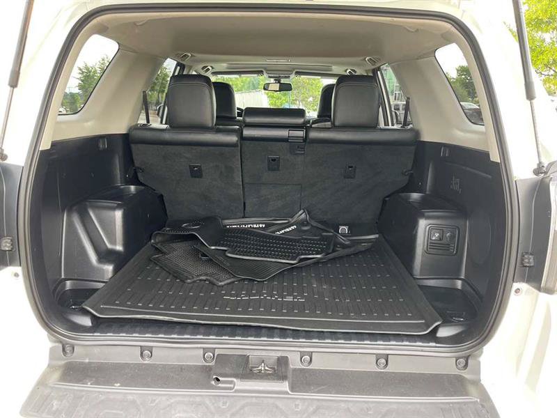 Used 2018 Toyota 4Runner Limited AWD/4WD image 88