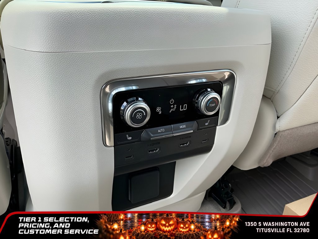 New 2026 GMC Yukon XL Denali w/ Denali Reserve Package AWD/4WD image 26