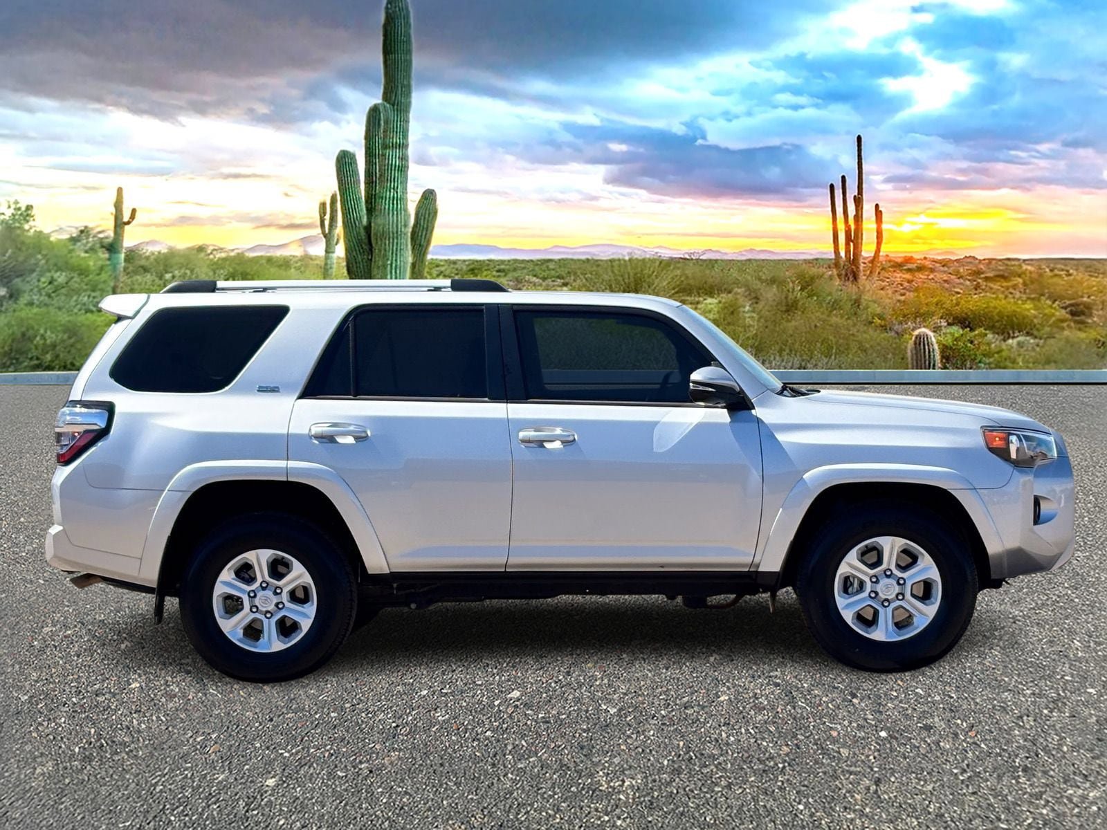 Used 2023 Toyota 4Runner SR5 Premium w/ Moonroof Package RWD image 6