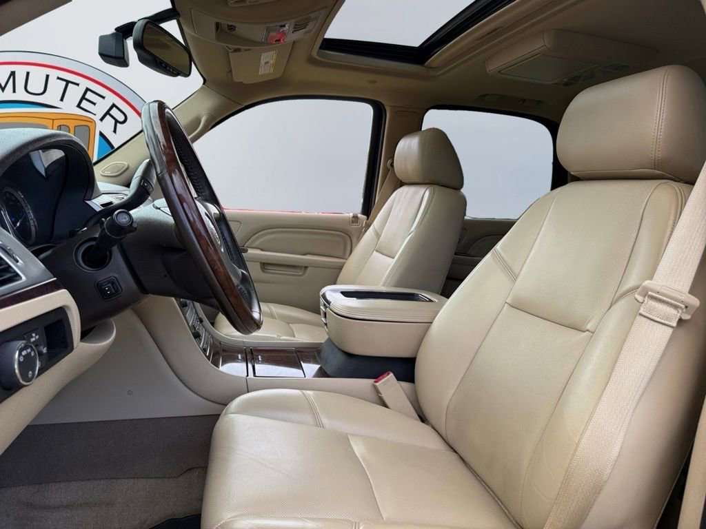 Used 2014 Cadillac Escalade Premium image 22