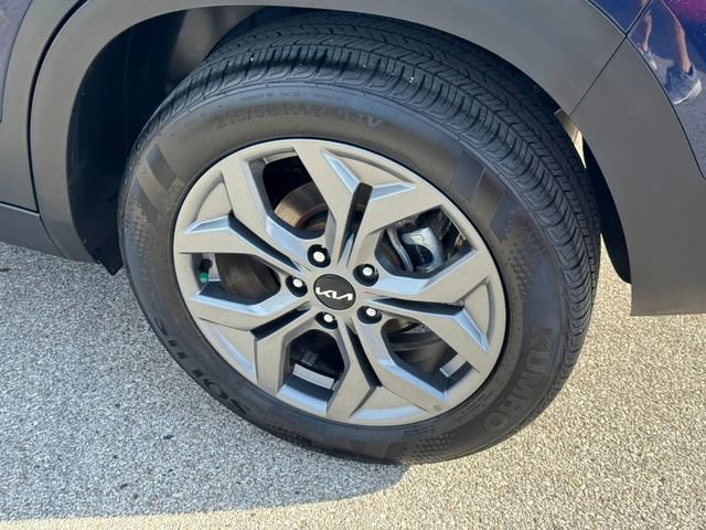 Used 2026 Kia Seltos LX FWD image 9