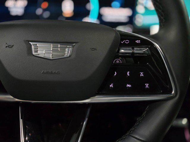 Used 2024 Cadillac Lyriq Sport image 21