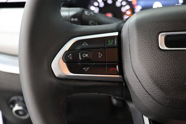 Used 2023 Jeep Compass Limited w/ Sun and Sound Group AWD/4WD image 21