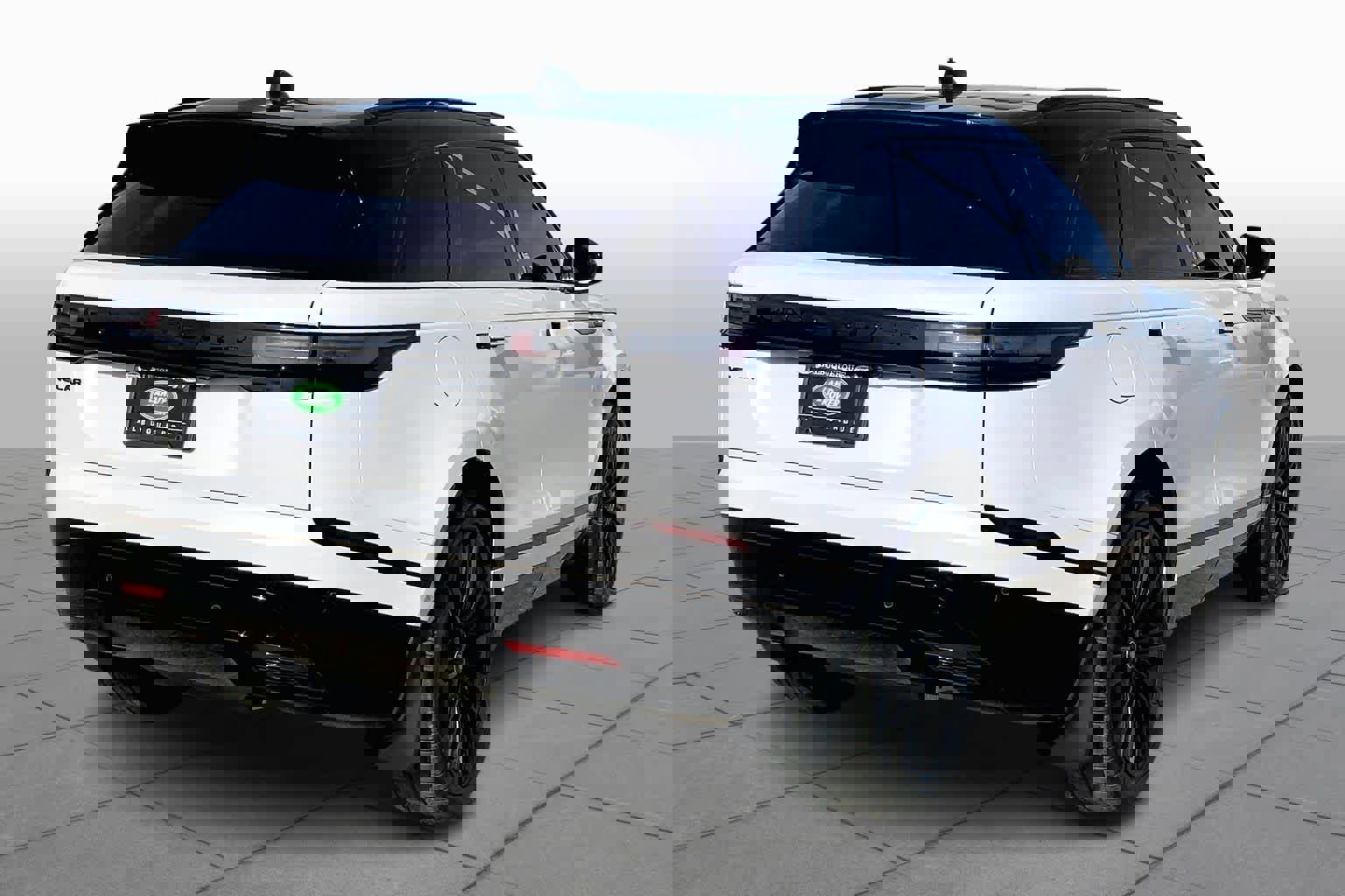 Used 2025 Land Rover Range Rover Velar Dynamic SE image 10