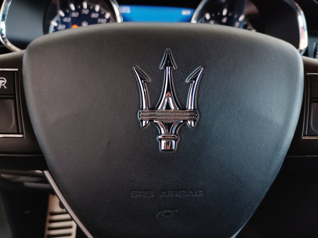 Used 2020 Maserati Quattroporte S GranSport Q4 AWD/4WD image 27