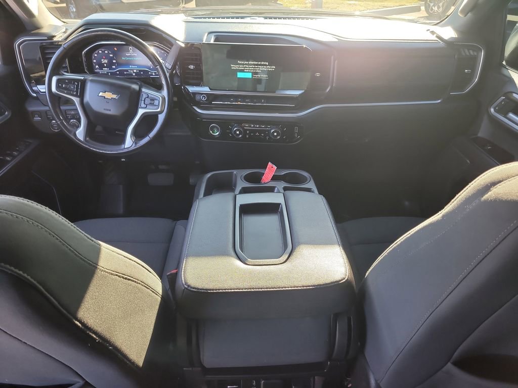 Used 2022 Chevrolet Silverado 1500 LT image 12