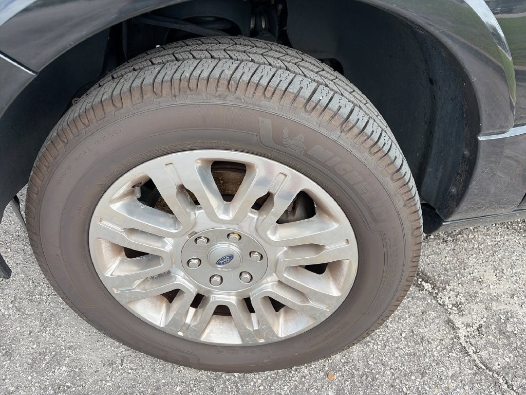Used 2012 Ford Expedition Limited RWD image 14