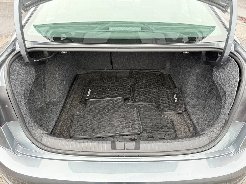 Used 2023 Volkswagen Jetta S FWD image 23